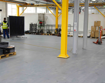 工業(yè)地板材料使用對(duì)比 車間PVC塑膠地板是最優(yōu)選的工廠地面材料